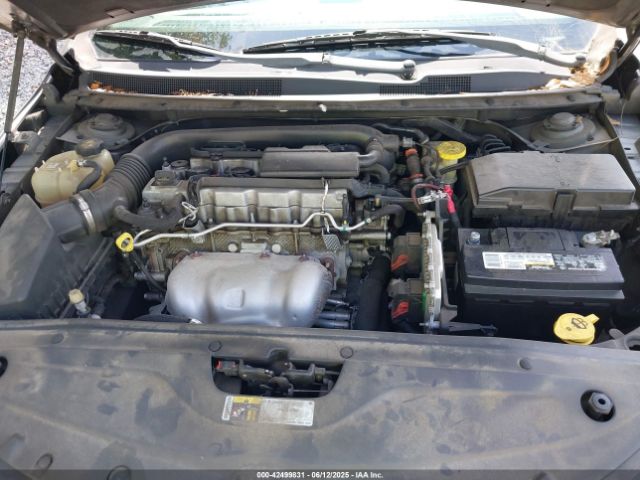 1C3CCCBB0FN606841 Chrysler 2015