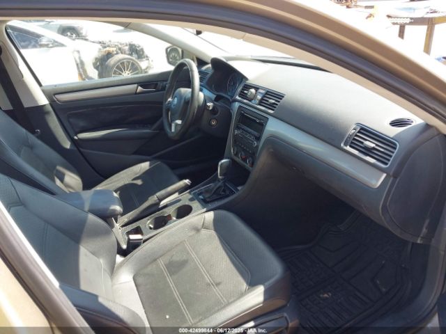 1VWAT7A3XFC050826 Volkswagen Passat 1.8t Wolfsburg Edition