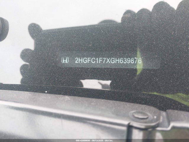 Honda l15b7 2016 2HGFC1F7XGH639876 Image 9