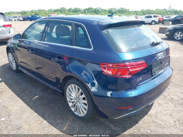 2017 AUDI A3 E-TRON WAUTPBFF0HA094755 Photo 2