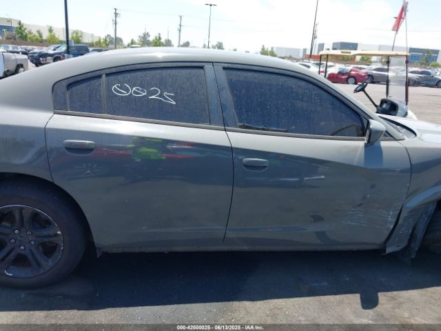2C3CDXBG9JH129439 Dodge Charger Sxt Rwd