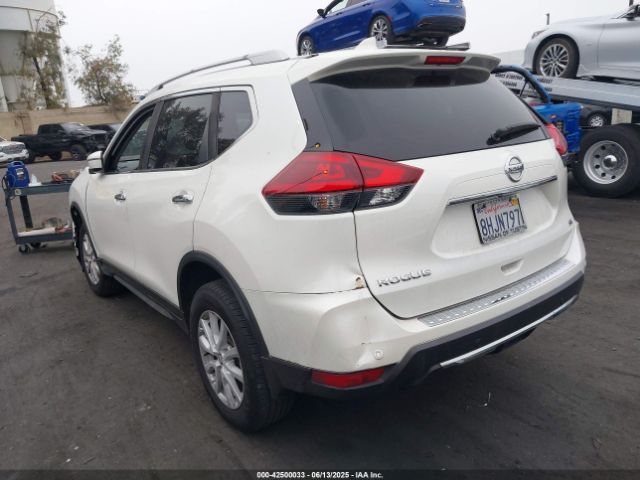 2019 NISSAN ROGUE JN8AT2MT9KW250322 Photo 2