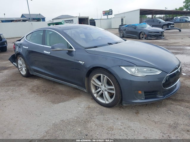 2016 TESLA MODEL S 5YJSA1E26GF123531 Photo 0