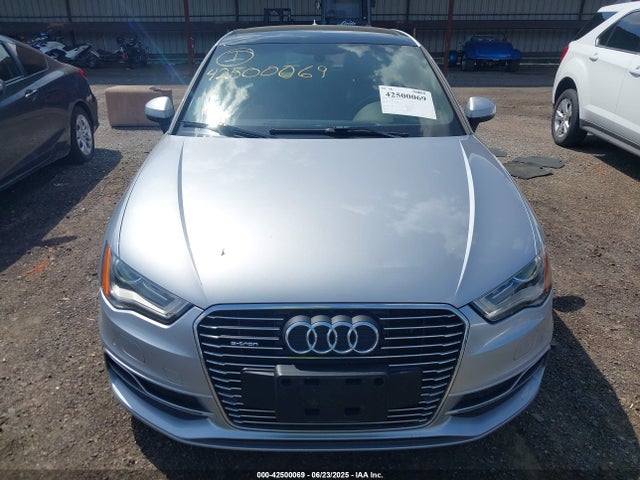 2016 AUDI A3 E-TRON WAUUPBFF8GA051946 Photo 5