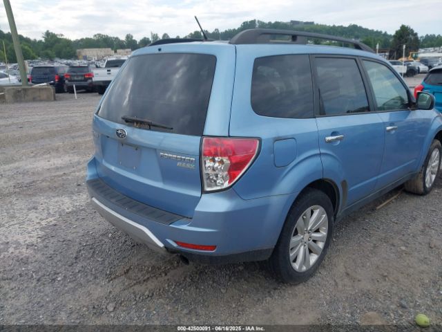 2011 SUBARU FORESTER JF2SHAECXBH704853 Photo 3