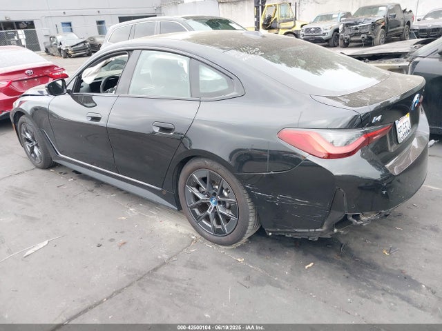 BMW 2023 2023 WBY43AW09PFP59452 Image 3