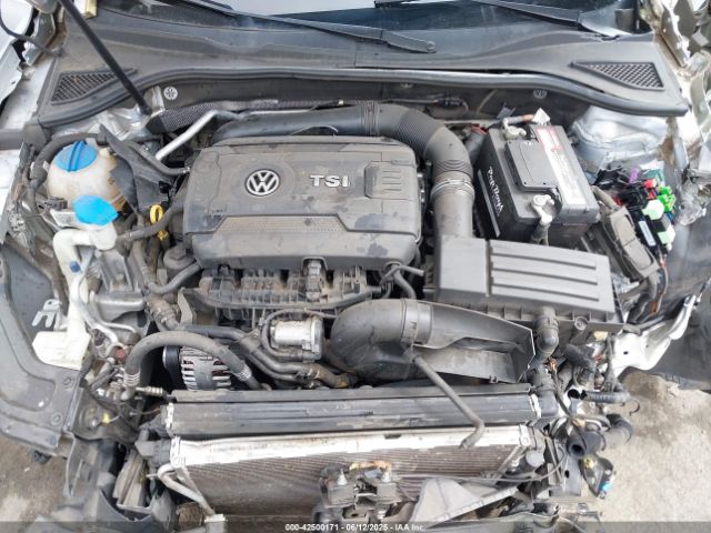 1VWDT7A38HC066443 Volkswagen 1.8 tsi