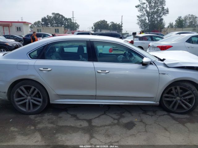 1VWDT7A38HC066443 Volkswagen 1.8 tsi