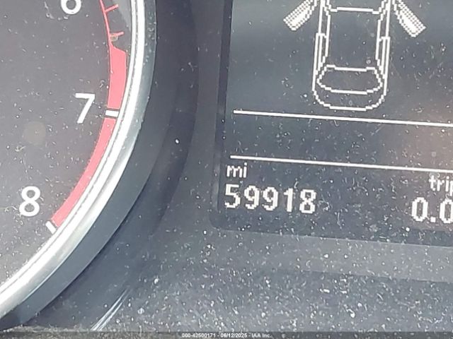 1VWDT7A38HC066443 Volkswagen 1.8 tsi