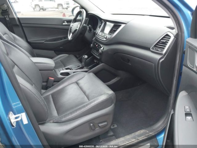 2018 HYUNDAI TUCSON KM8J33A29JU696280 Photo 4