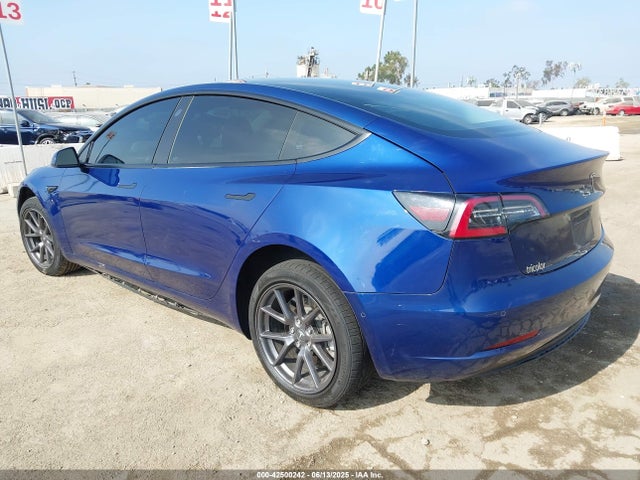 2022 TESLA MODEL 3 5YJ3E1EB1NF189698 Photo 2