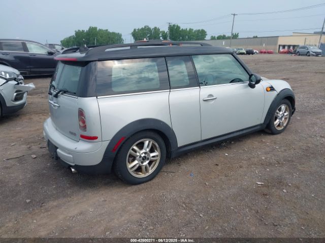 2013 MINI CLUBMAN WMWZF3C57DT571288 Photo 3
