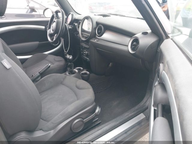 2011 MINI COOPER WMWZN3C5XBTZ89487 Photo 4