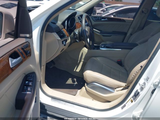 4JGDF7DE2FA468258 Mercedes-Benz Gl-Class