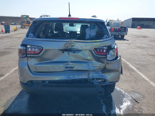 3C4NJDFB9NT170662 Jeep Compass