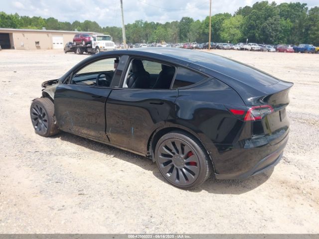 7SAYGDEF3NF328009 Tesla Model Y