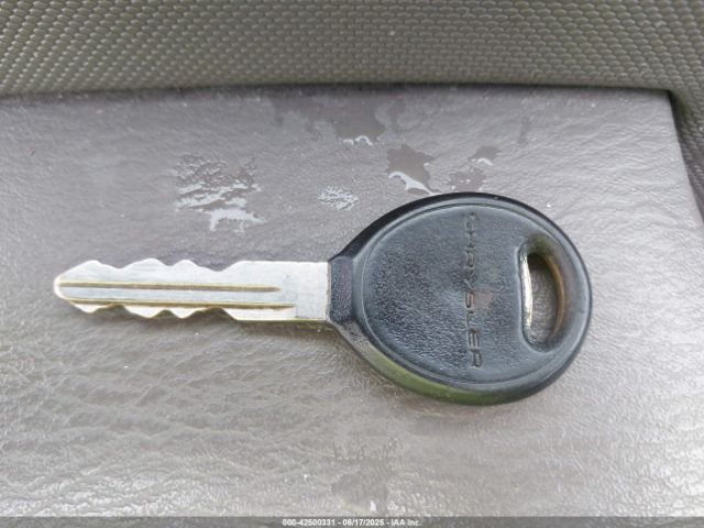 2002 CHRYSLER VOYAGER 1C4GJ25342B607830 Photo 10