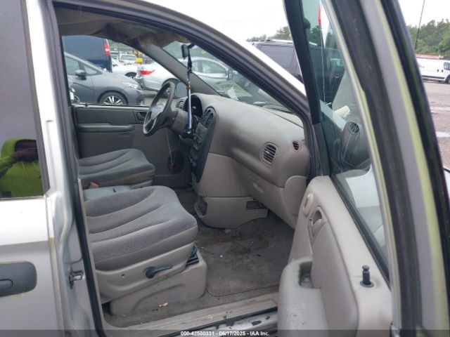2002 CHRYSLER VOYAGER 1C4GJ25342B607830 Photo 4