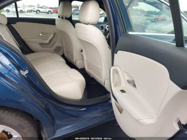 2021 MERCEDES-BENZ A 220 W1K3G4FB2MJ271379 Photo 7
