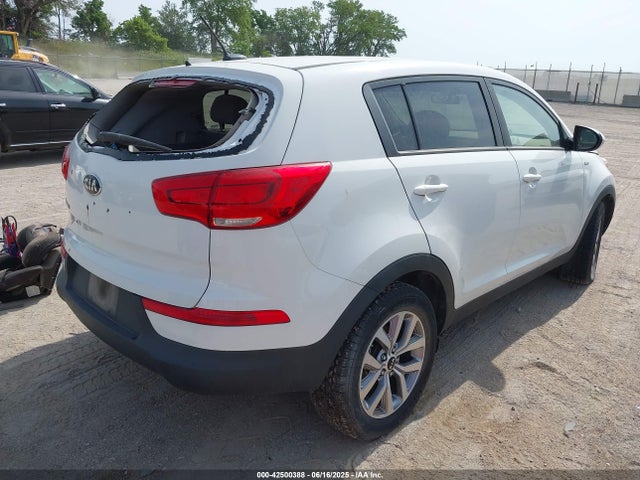 KIA Sportage Lx 2015 KNDPBCAC2F7710696 Image 4