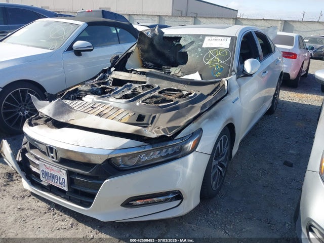1HGCV3F48KA017881 Honda lfb2