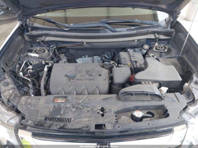 JA4AD3A38GZ034254 Mitsubishi Outlander Se