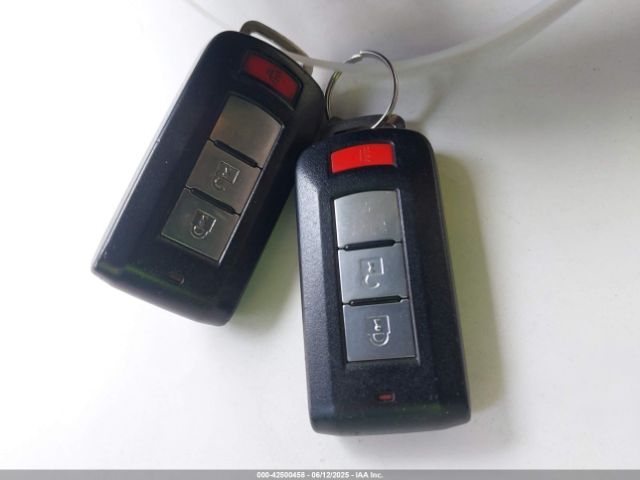 JA4AD3A38GZ034254 Mitsubishi Outlander Se