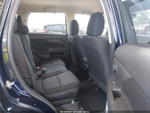 JA4AD3A38GZ034254 Mitsubishi Outlander Se