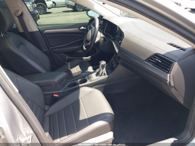 2022 VOLKSWAGEN JETTA 3VW7M7BU6NM004308 Photo 4