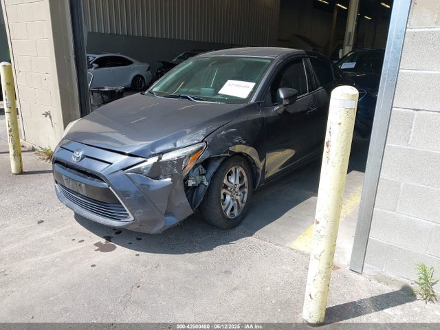 3MYDLBYV4JY311802 Toyota p5v