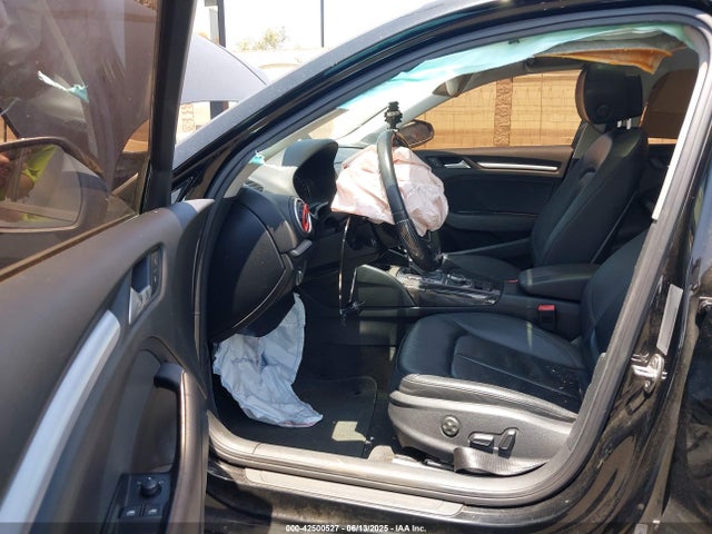 2015 AUDI A3 WAUACGFF8F1028239 Photo 4