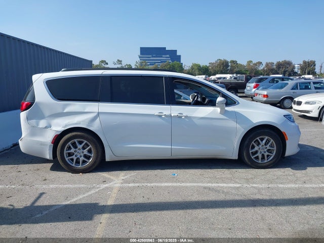 Chrysler Pacifica Touring L 2022 2C4RC1BG9NR209216 Image 13
