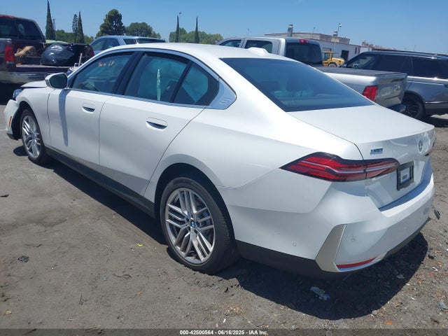 BMW 530I 2025 WBA53FJ0XSCU65589 Image 3