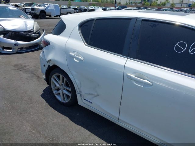 JTHKD5BH4E2191414 Lexus CT 200H