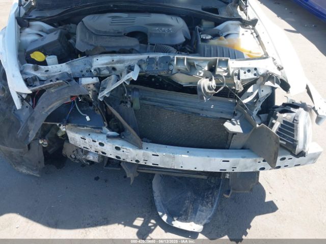 2014 CHRYSLER 300 2C3CCABG9EH373372 Photo 9