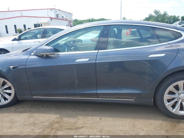 Продажа на аукционе авто 2017 Tesla Model S 100d/60d/75d/90d/p100d, vin: 5YJSA1E20HF222251, номер лота: 42500717