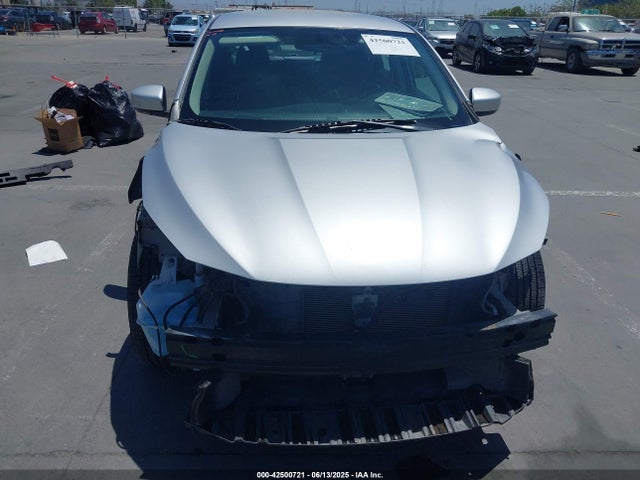 3N1AB7AP4HL674303 Nissan 2017