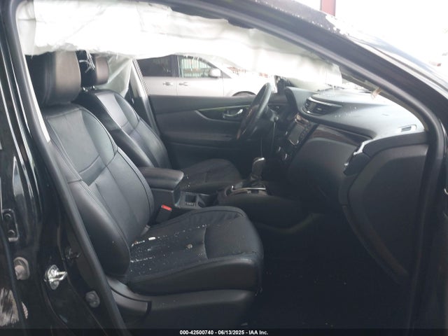 JN1BJ1CR6JW281941 Nissan 2018