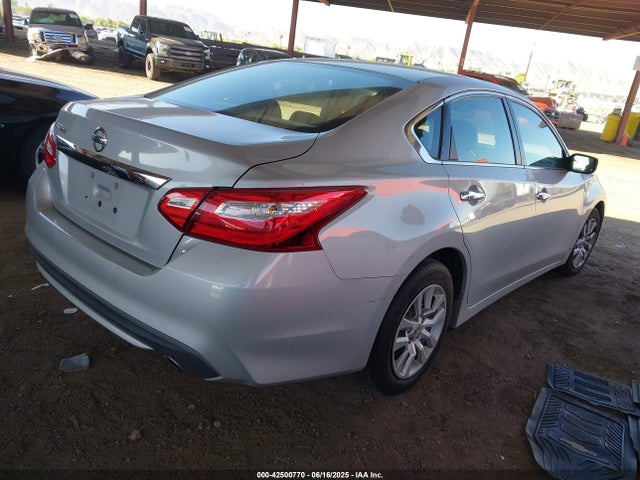1N4AL3APXHN365816 Nissan 2017