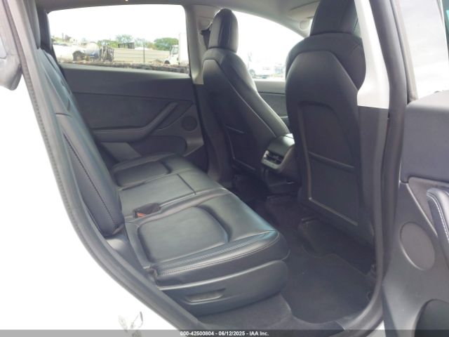 2021 TESLA MODEL Y 5YJYGAED0MF176005 Photo 7