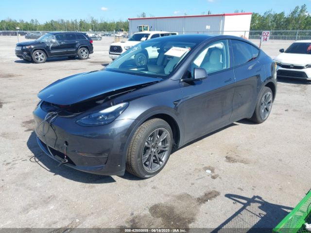 2025 TESLA MODEL Y 7SAYGDEE0SA338755 Photo 1