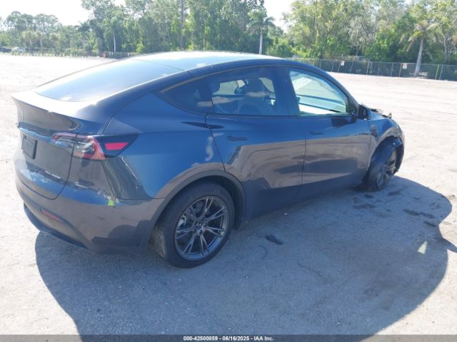 2025 TESLA MODEL Y 7SAYGDEE0SA338755 Photo 3