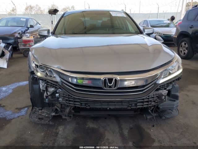 1HGCR2F78HA142882 Honda k24w1
