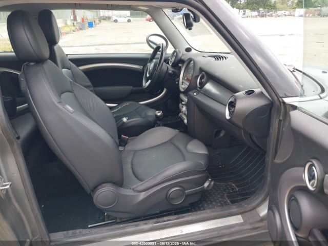 2008 MINI COOPER S CLUBMAN WMWMM33508TP70883 Photo 4