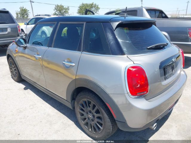 2017 MINI HARDTOP WMWXU1C36H2F77758 Photo 2