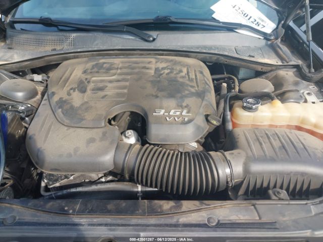 2018 CHRYSLER 300 2C3CCAGG9JH300487 Photo 9