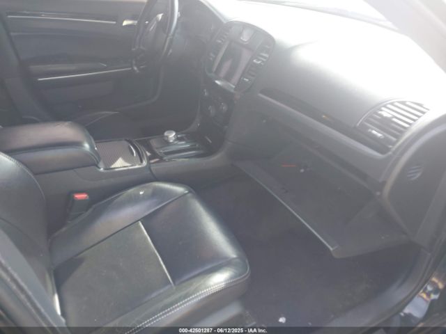 2018 CHRYSLER 300 2C3CCAGG9JH300487 Photo 4