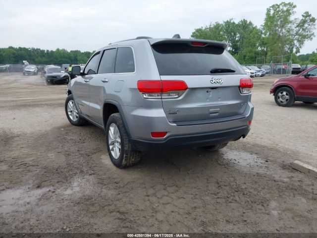 2017 JEEP GRAND CHEROKEE 1C4RJFAG3HC963309 Photo 2