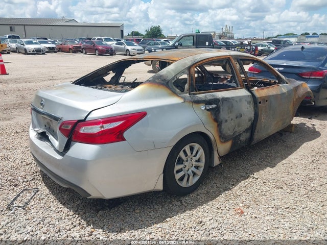 1N4AL3APXHC269387 Nissan 2017