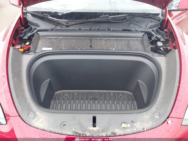 2024 TESLA MODEL Y 7SAYGDEE4RA285391 Photo 9